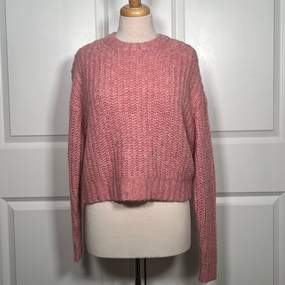 American Eagle Pink Crewneck Sweater